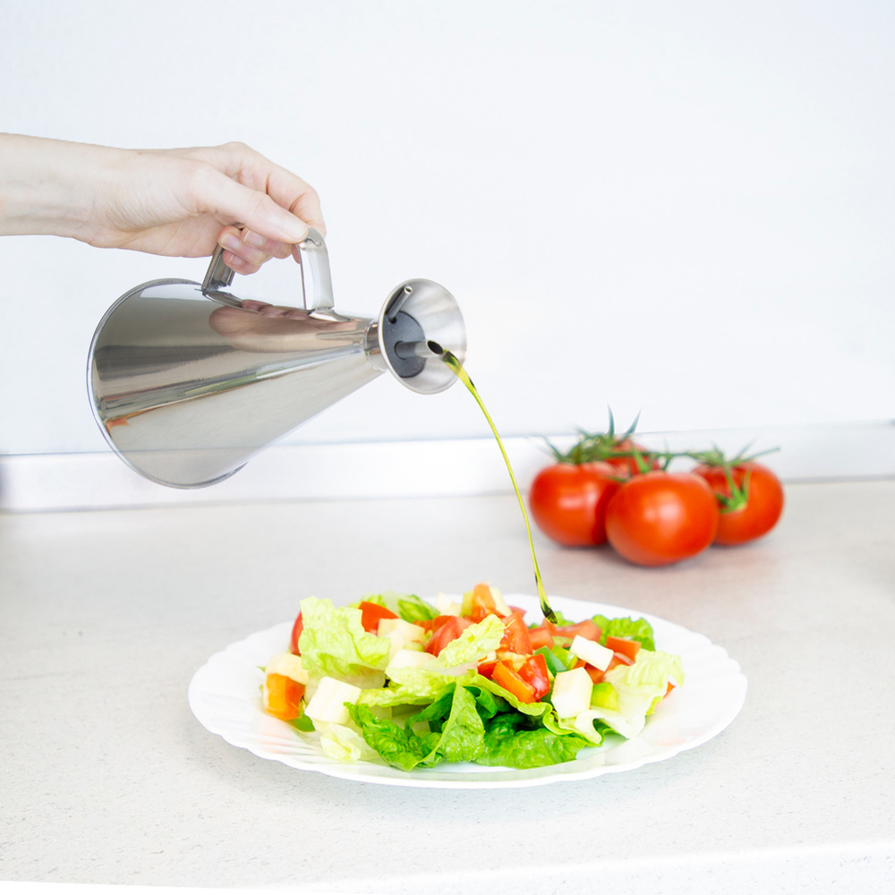 Aceitera Inoxidable Antigoteo 250 ml.