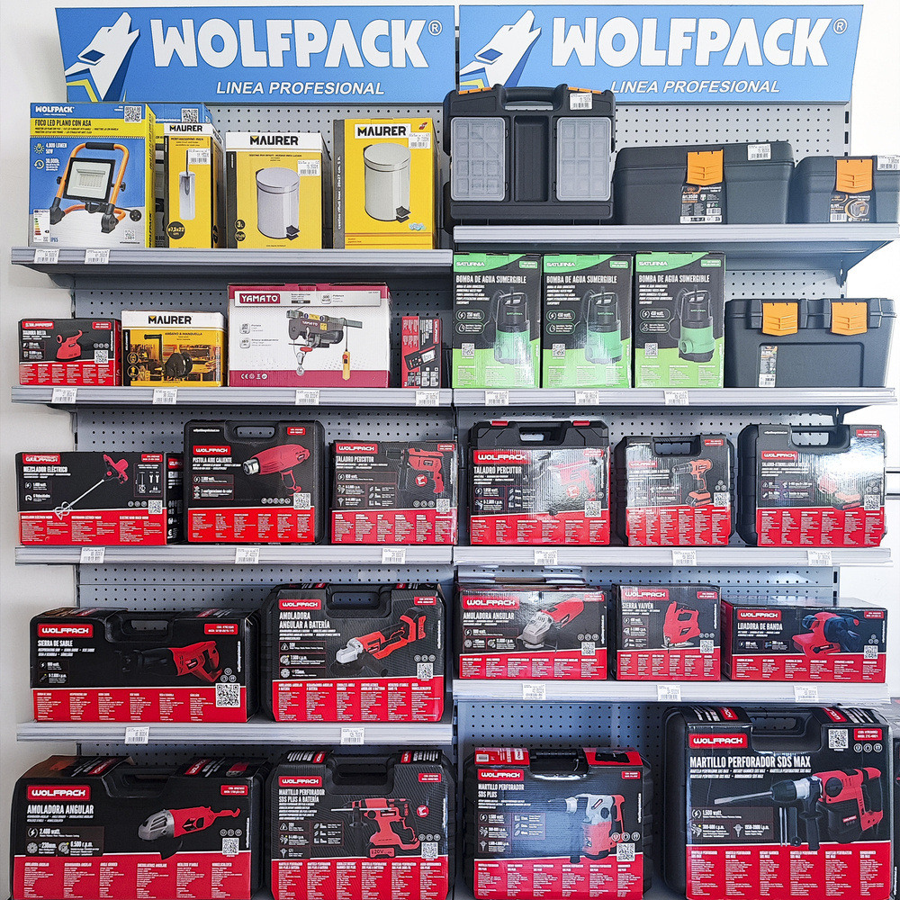 Implantación Ferretería Industrial  En Local De 50 Metros Con 14 Lineales.  