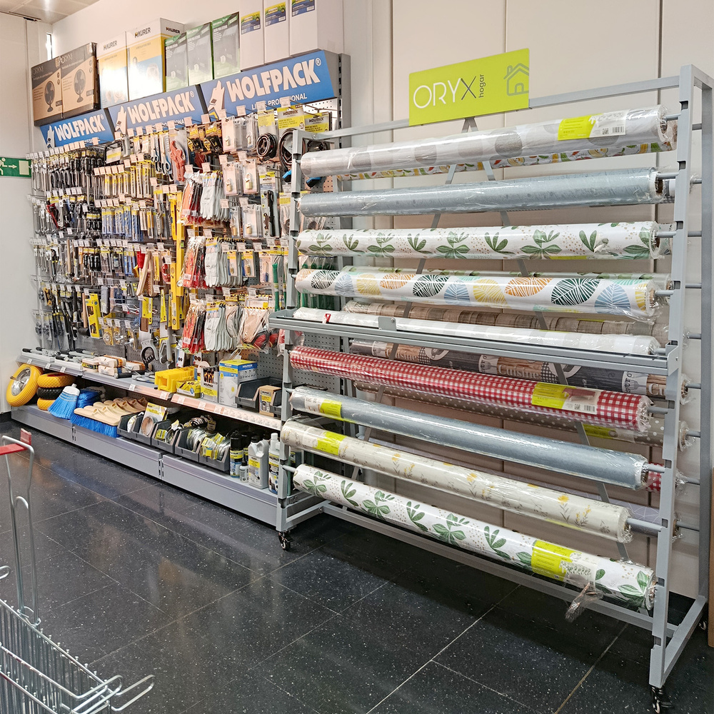 Implantación Ferretería Doméstica En Local De 30 Metros Con 12 Lineales.  